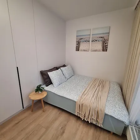 Apartment Letnica Blisko Plazy Z Garazem I Klimatyzacja