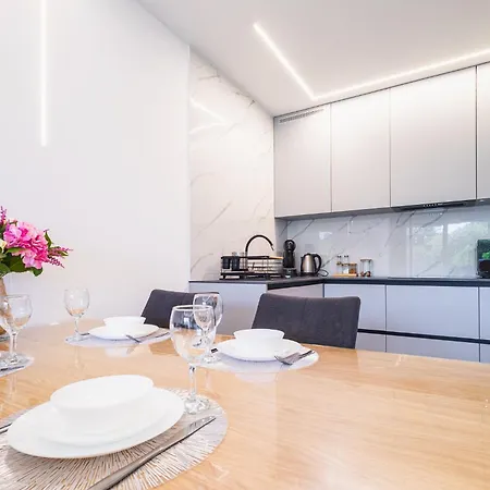Krok Do Plaży Z Garażem I Klimatyzacją Apartament