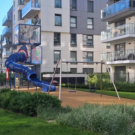 Krok Do Plazy Z Garazem I Klimatyzacja 아파트 *